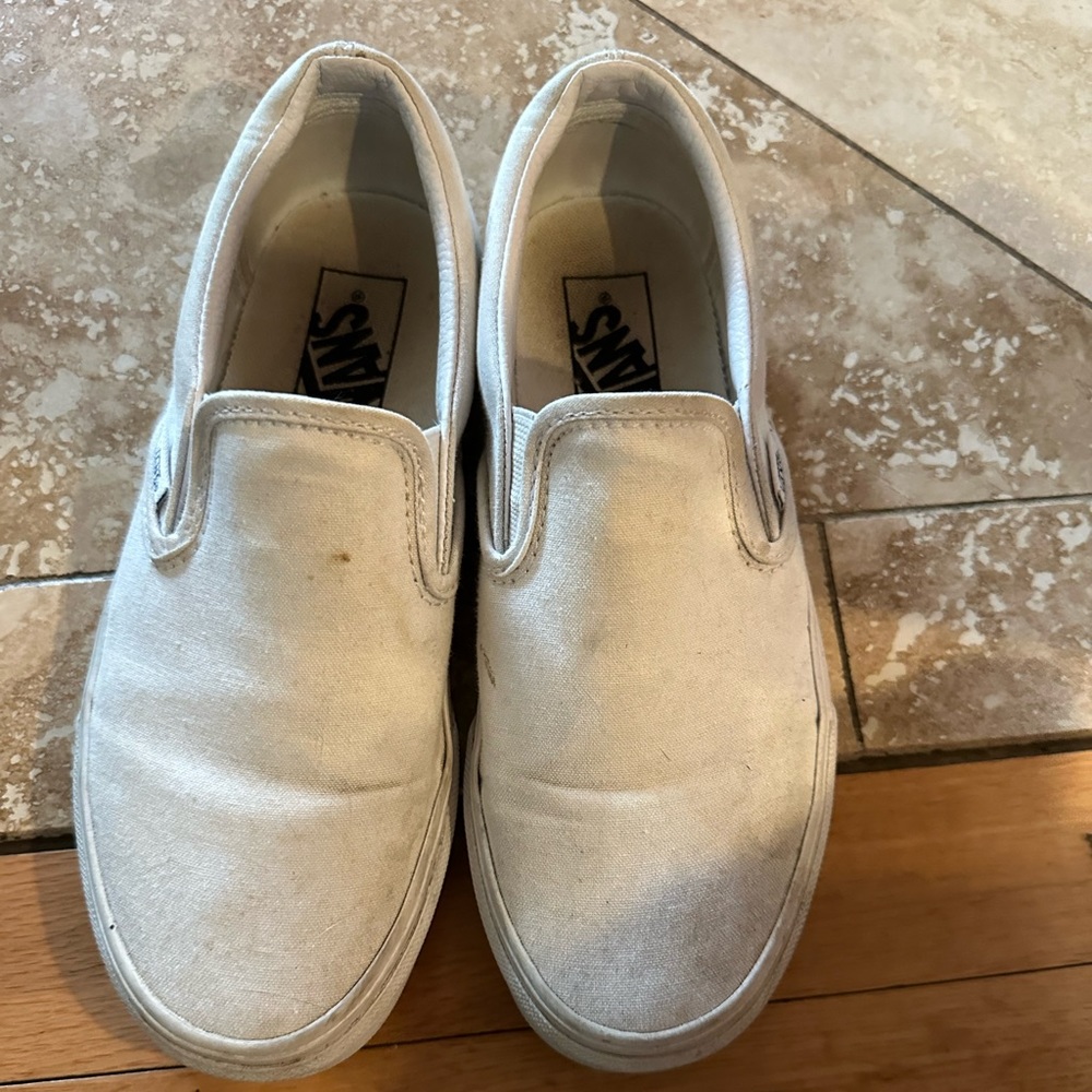 White Slip On Vans Size 7